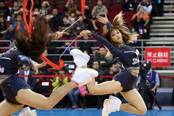 👀NBA历史单季300+3分：哈登克莱华子比斯利合计4次 库里5.9次