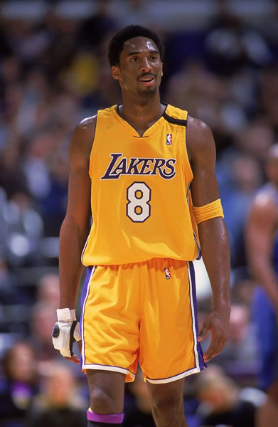 NBA球星戈贝尔季后赛前突然分手！怀孕女友带着1岁儿子被赶出门